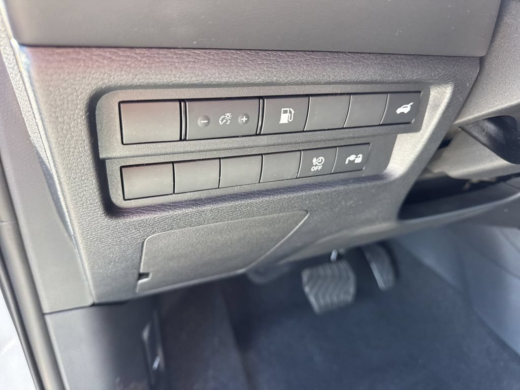 New 2026 Nissan Rogue SL AWD/4WD image 11