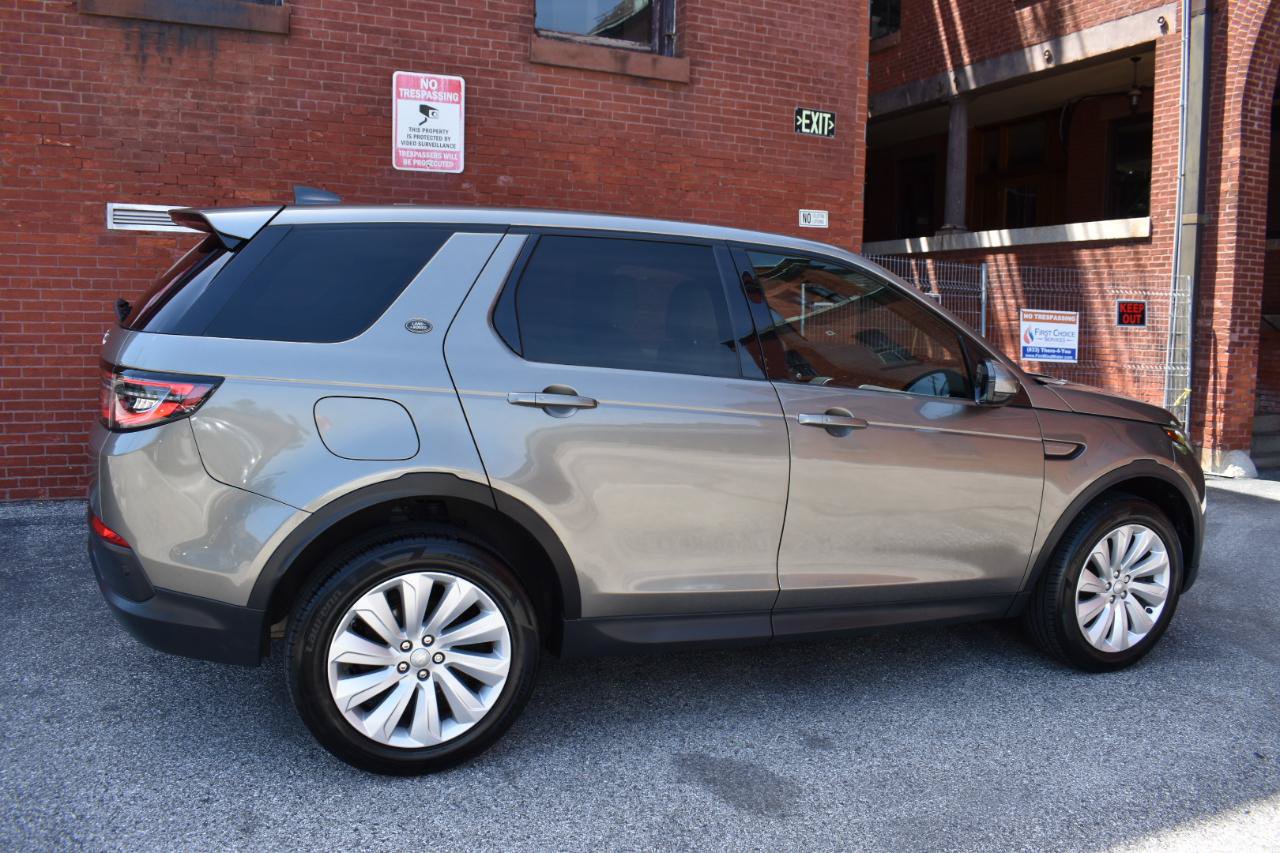 Used 2020 Land Rover Discovery Sport SE AWD/4WD image 2