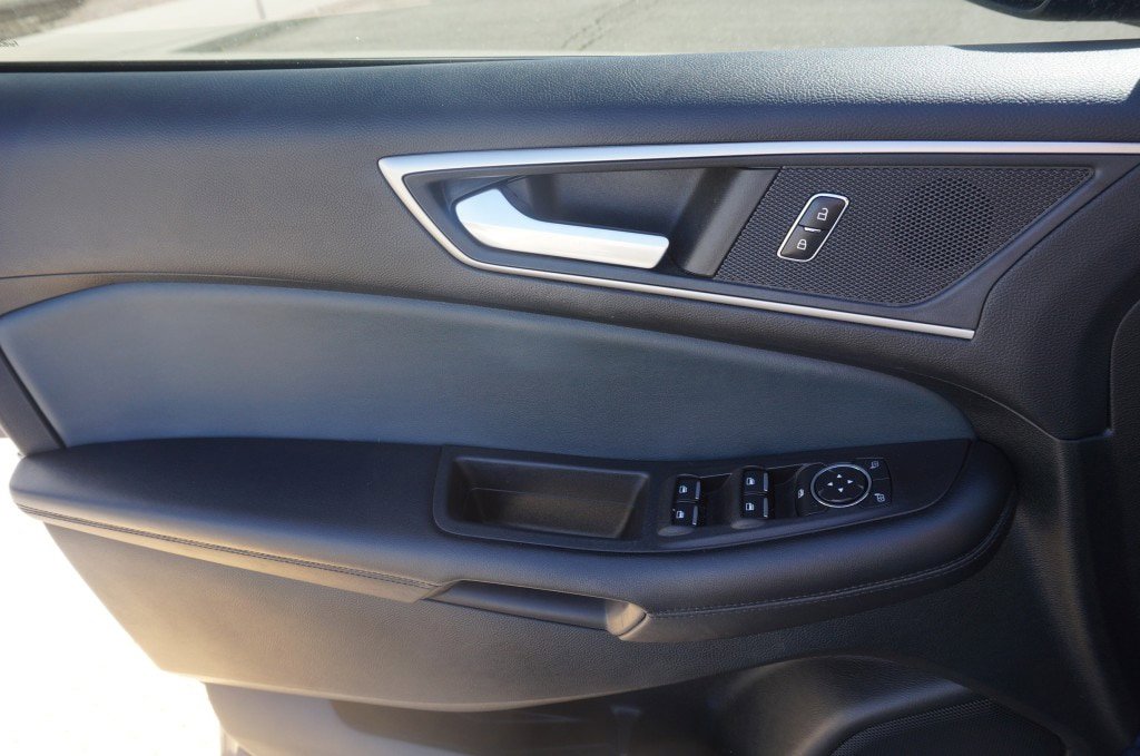 Used 2023 Ford Edge SEL w/ Sport Appearance Package AWD/4WD image 18