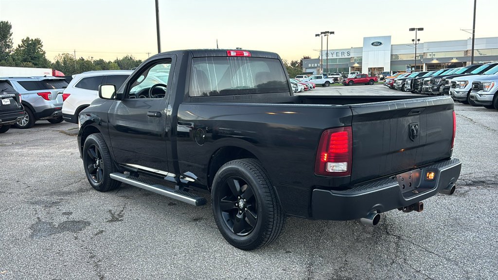 Used 2014 RAM 1500 Express RWD image 5