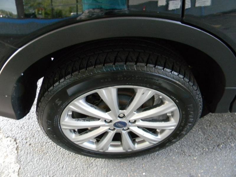 Used 2017 Ford Escape Titanium image 26