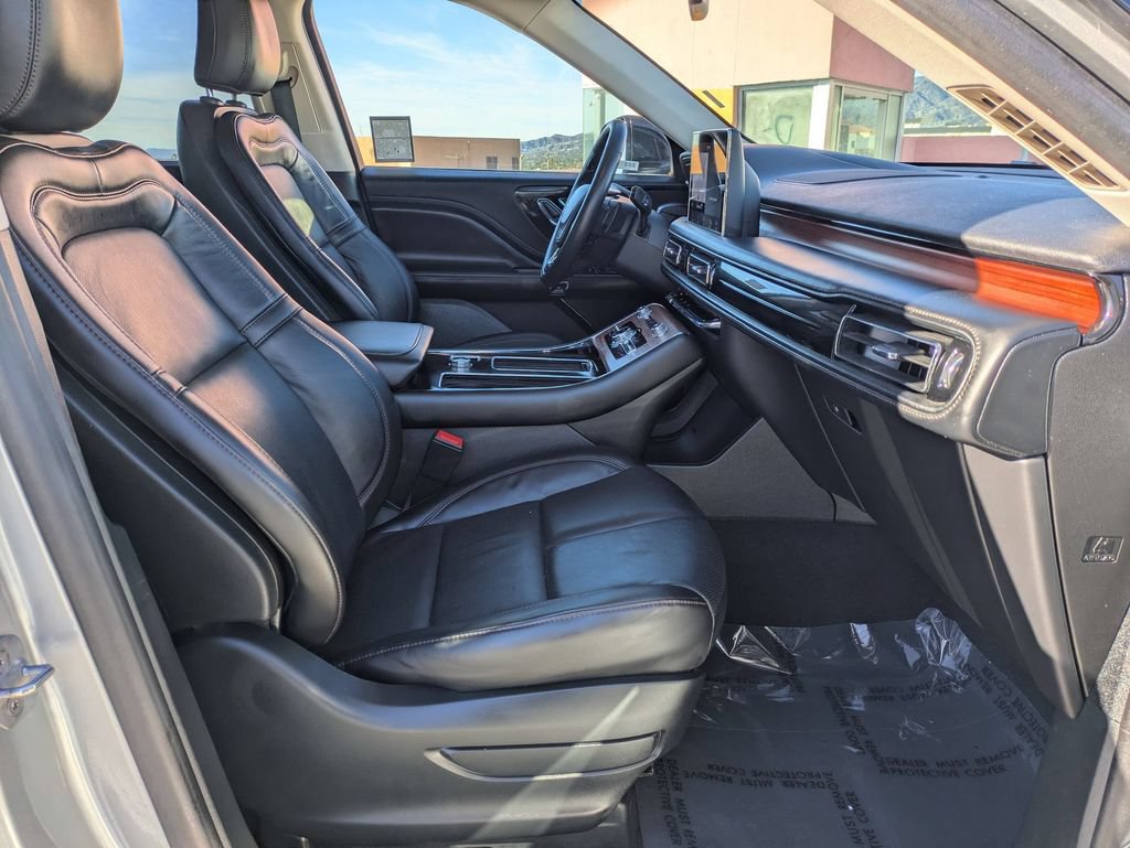 Used 2024 Lincoln Aviator Reserve AWD/4WD image 33