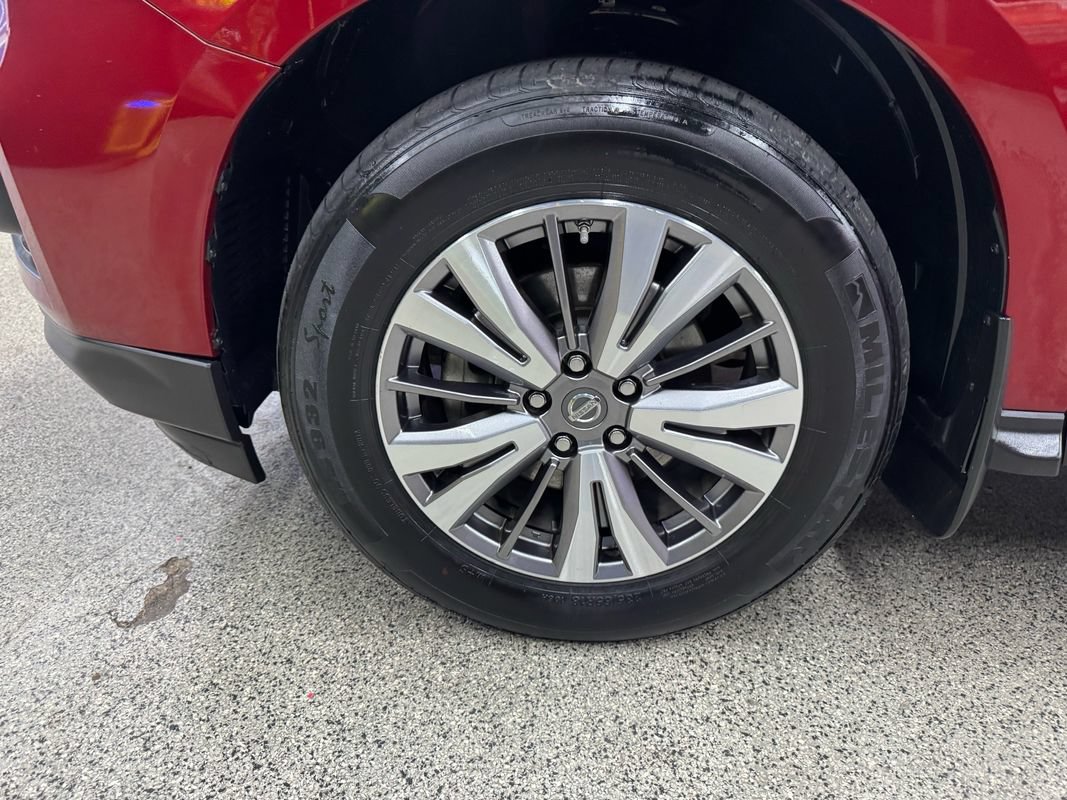 Used 2018 Nissan Pathfinder S AWD/4WD image 37