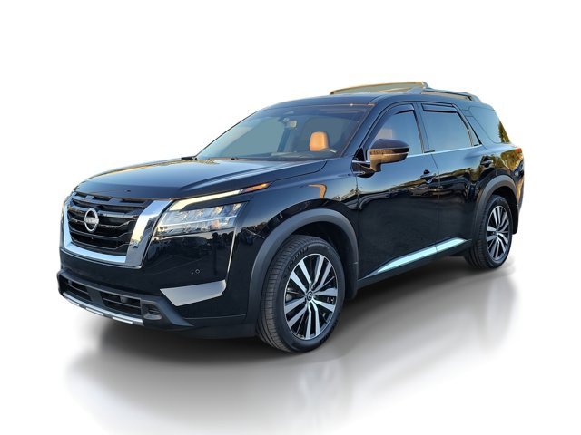 Used 2023 Nissan Pathfinder Platinum video 2