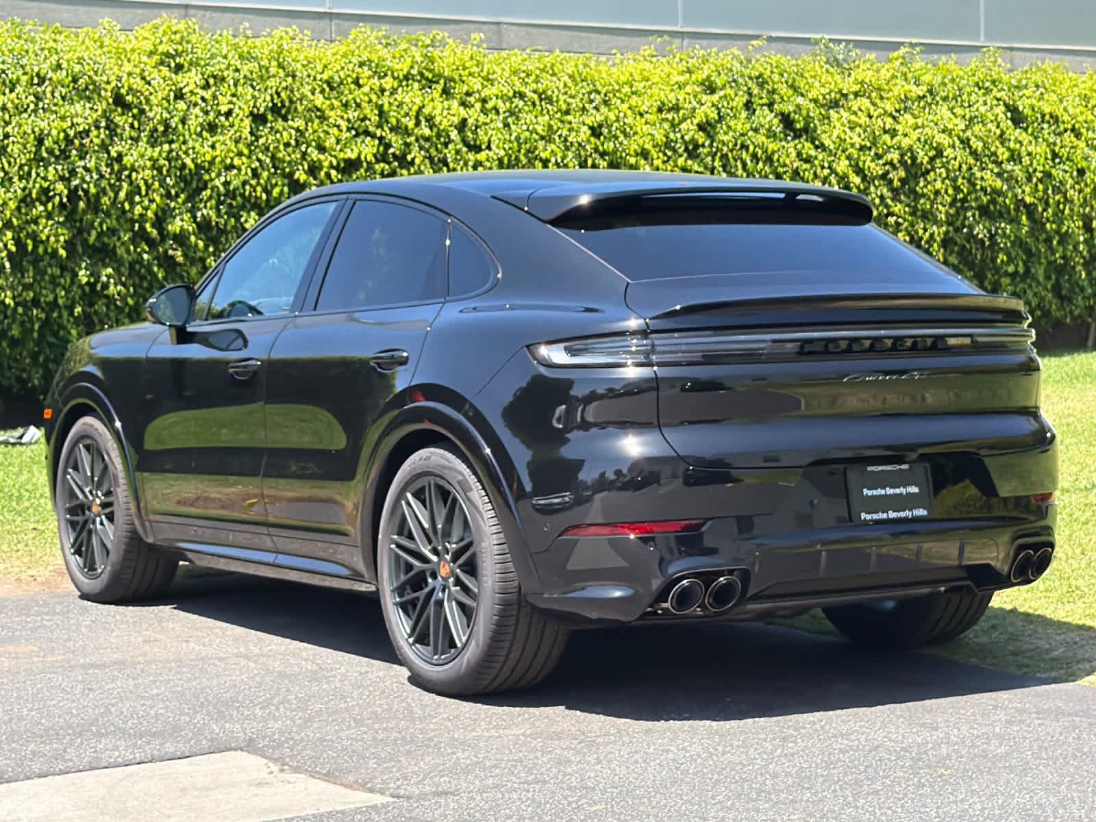 New 2026 Porsche Cayenne GTS AWD/4WD image 3