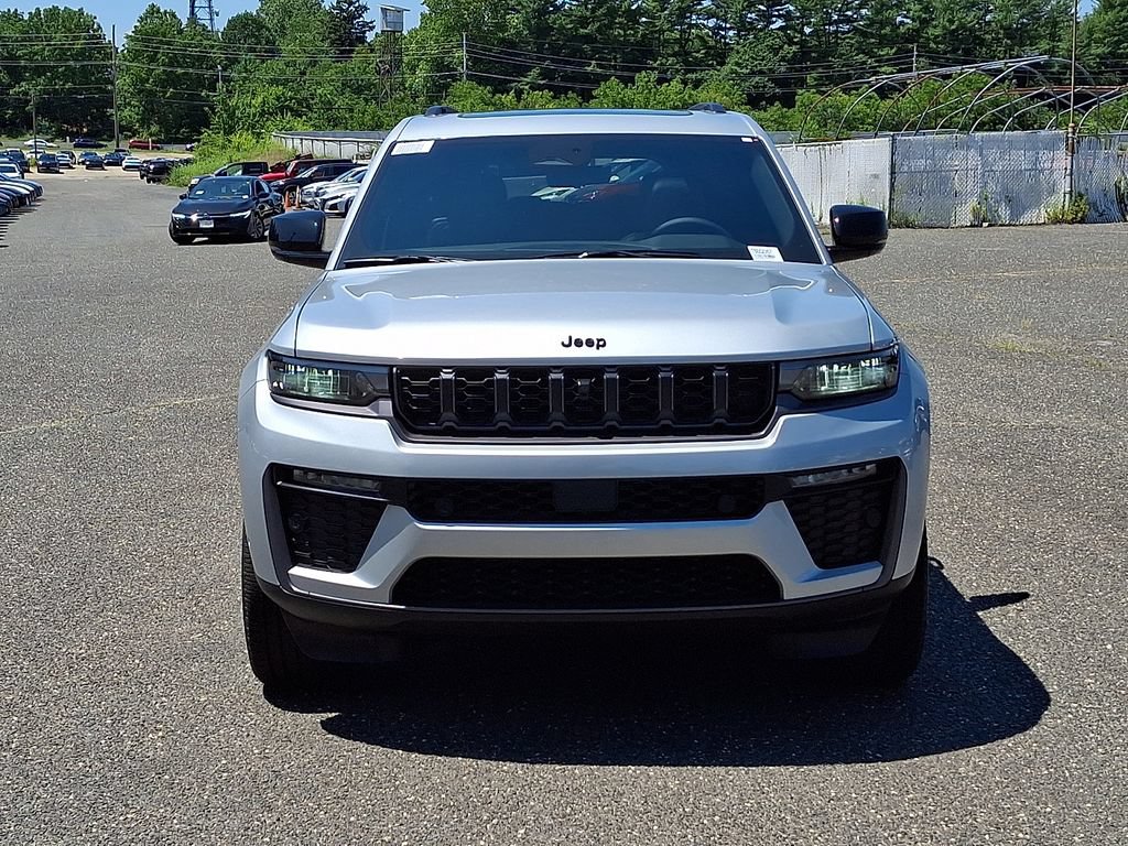 New 2026 Jeep Grand Cherokee L Limited AWD/4WD image 2