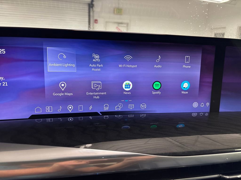 New 2025 Cadillac Escalade IQ Luxury 2 image 42