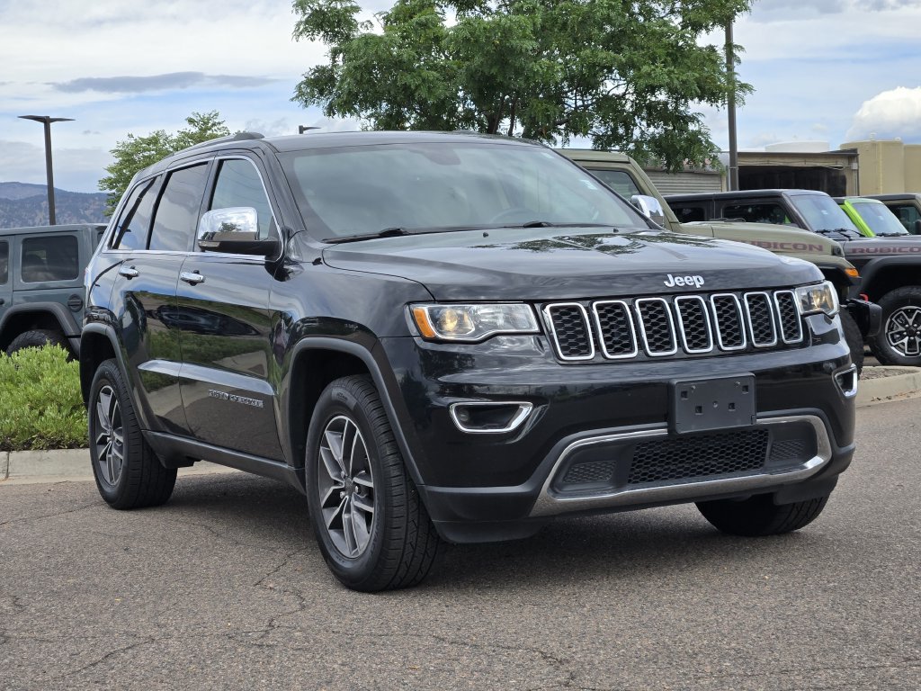 Used 2019 Jeep Grand Cherokee Limited AWD/4WD image 3