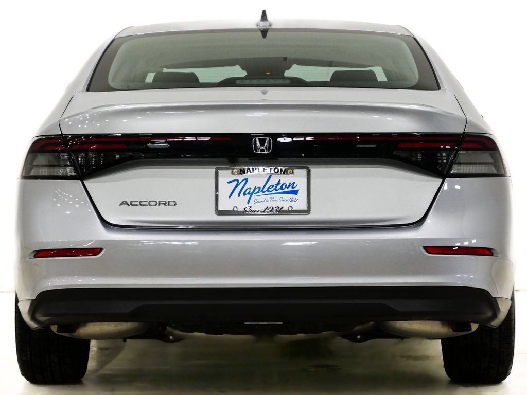 Used 2024 Honda Accord EX image 8