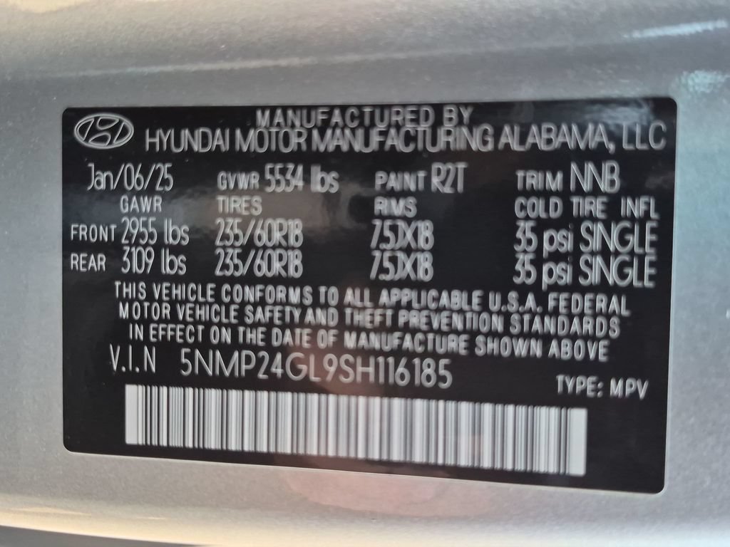 Used 2025 Hyundai Santa Fe SEL FWD image 35