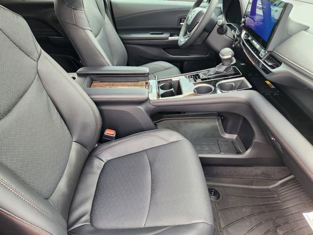 New 2026 Toyota Sienna Platinum AWD/4WD image 12