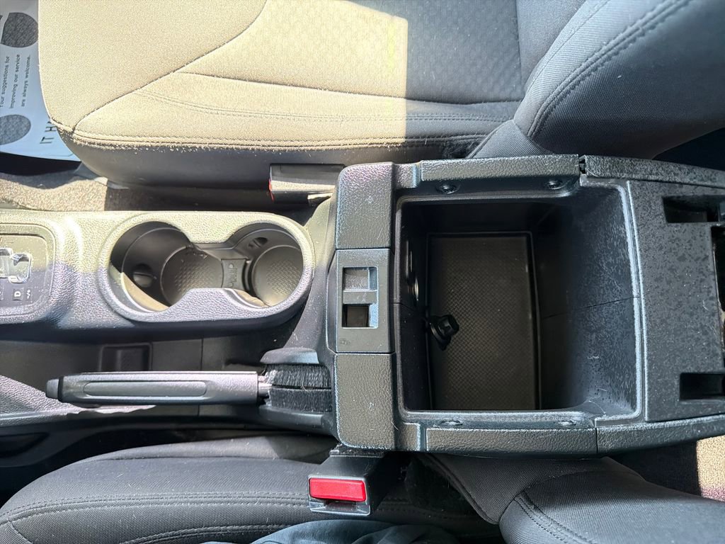 Used 2017 Jeep Wrangler Unlimited Sport w/ Quick Order Package 24S image 24