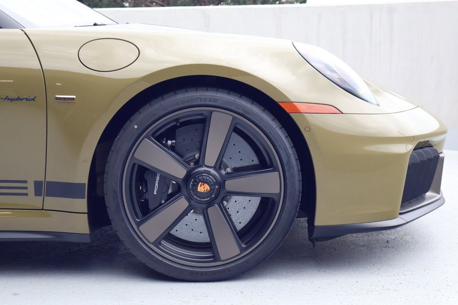 New 2026 Porsche 911 GTS image 12