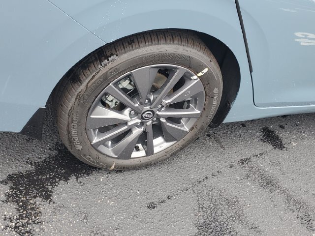 New 2027 Nissan Sentra SL w/ Floor Mat Package FWD image 5