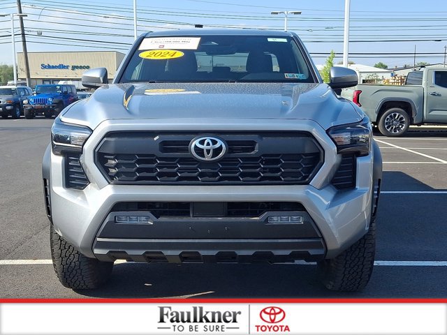 Certified 2024 Toyota Tacoma TRD Off-Road AWD/4WD image 2