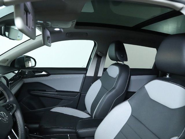 Used 2022 Volkswagen Taos SEL image 21