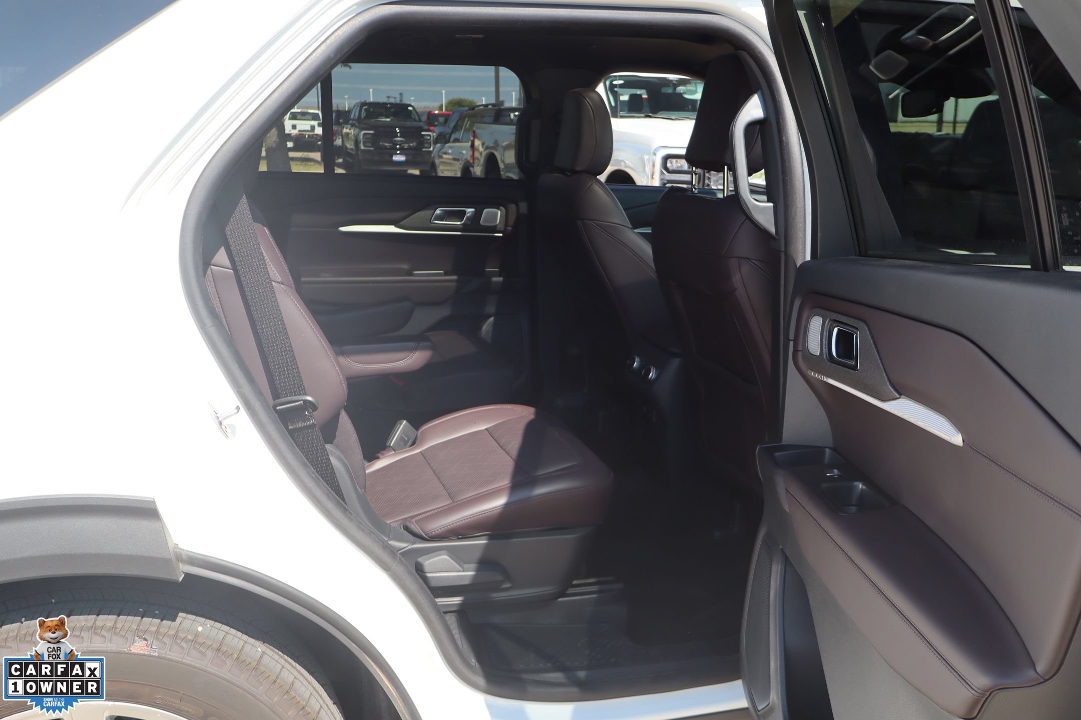 Used 2025 Ford Explorer Platinum RWD image 30