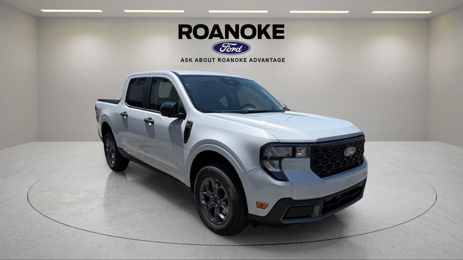 New 2026 Ford Maverick XLT w/ XLT Luxury Package AWD/4WD image 3