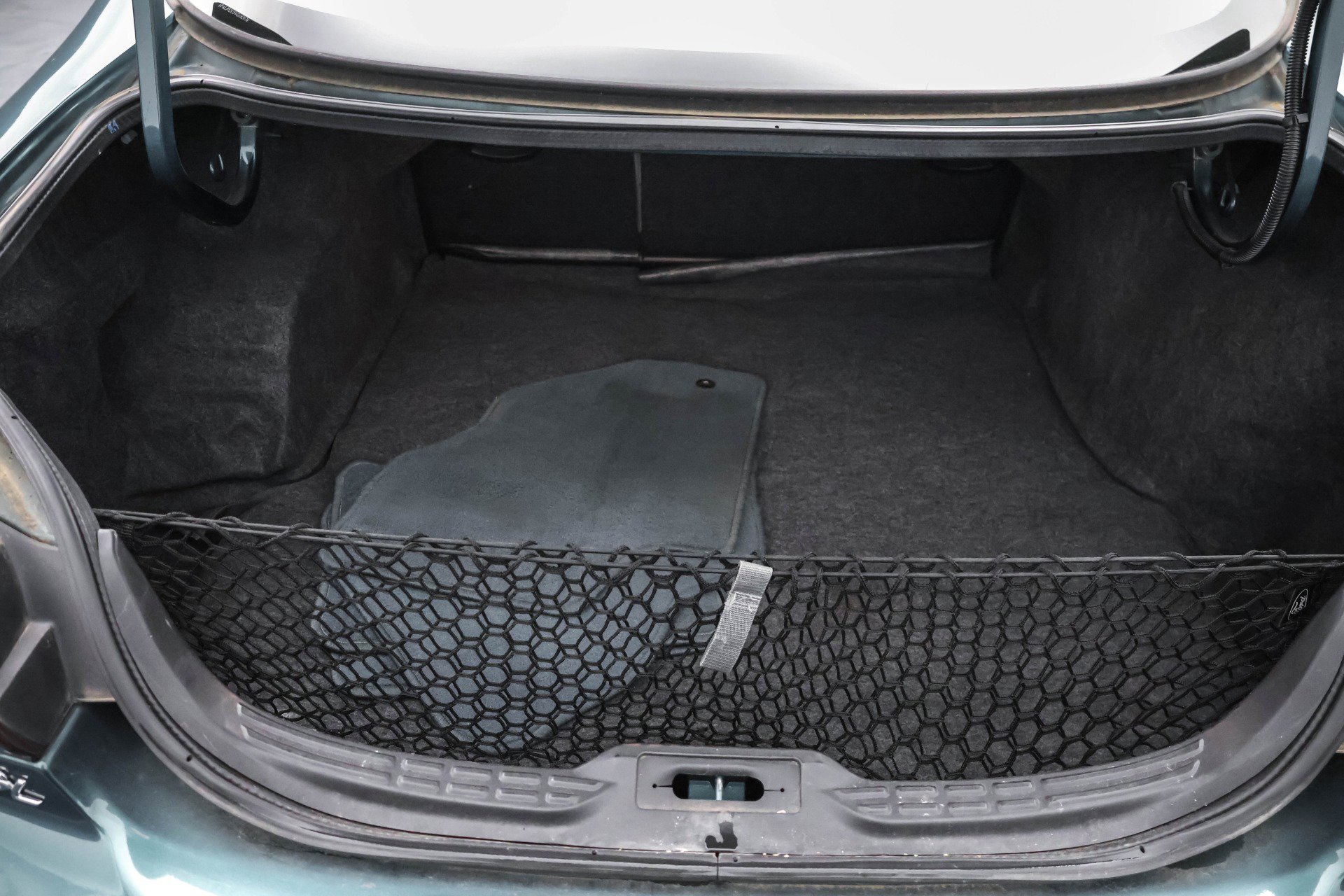 Used 1997 Ford Taurus GL image 15