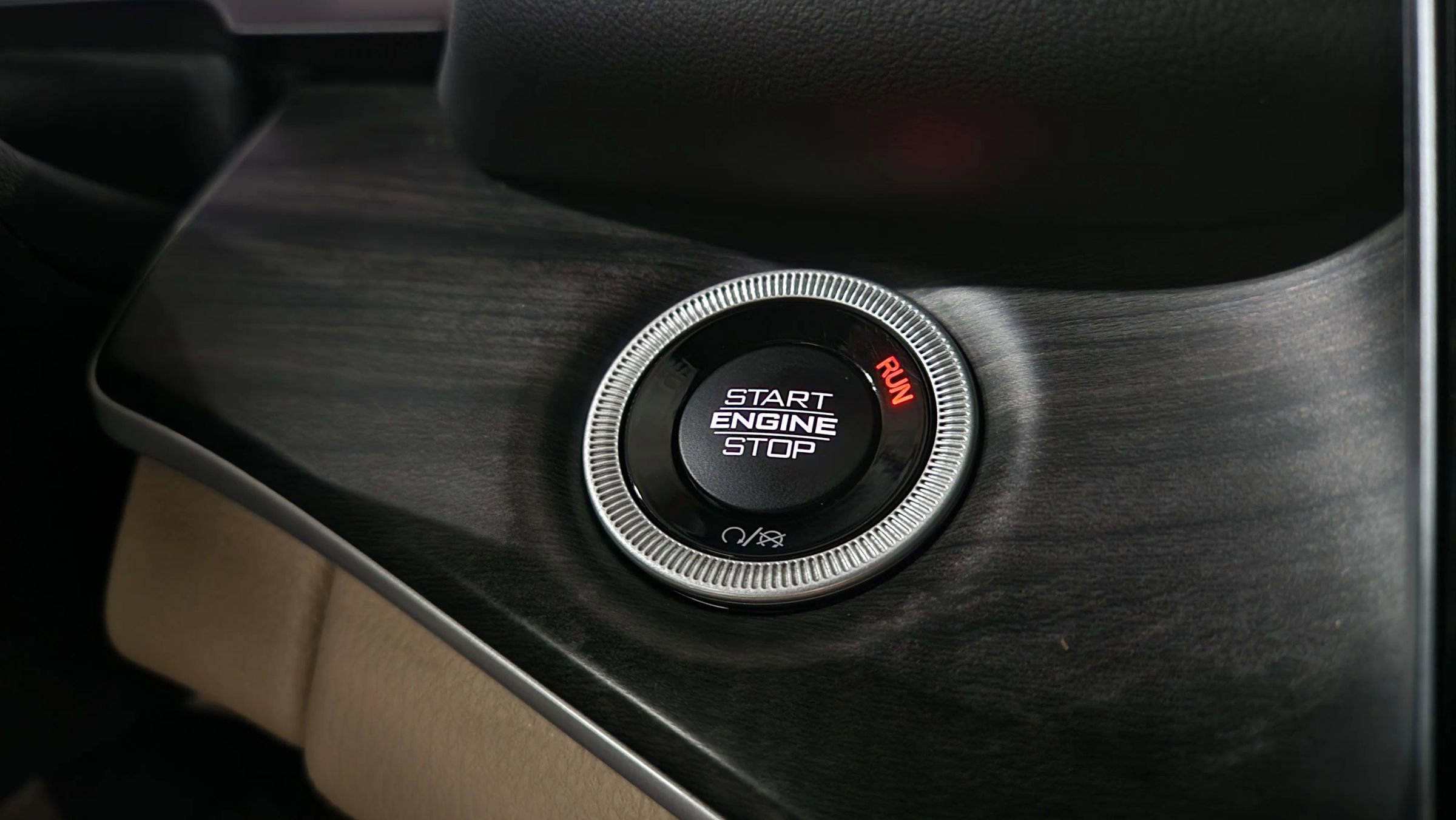 Used 2022 Jeep Grand Cherokee Limited 4xe image 32