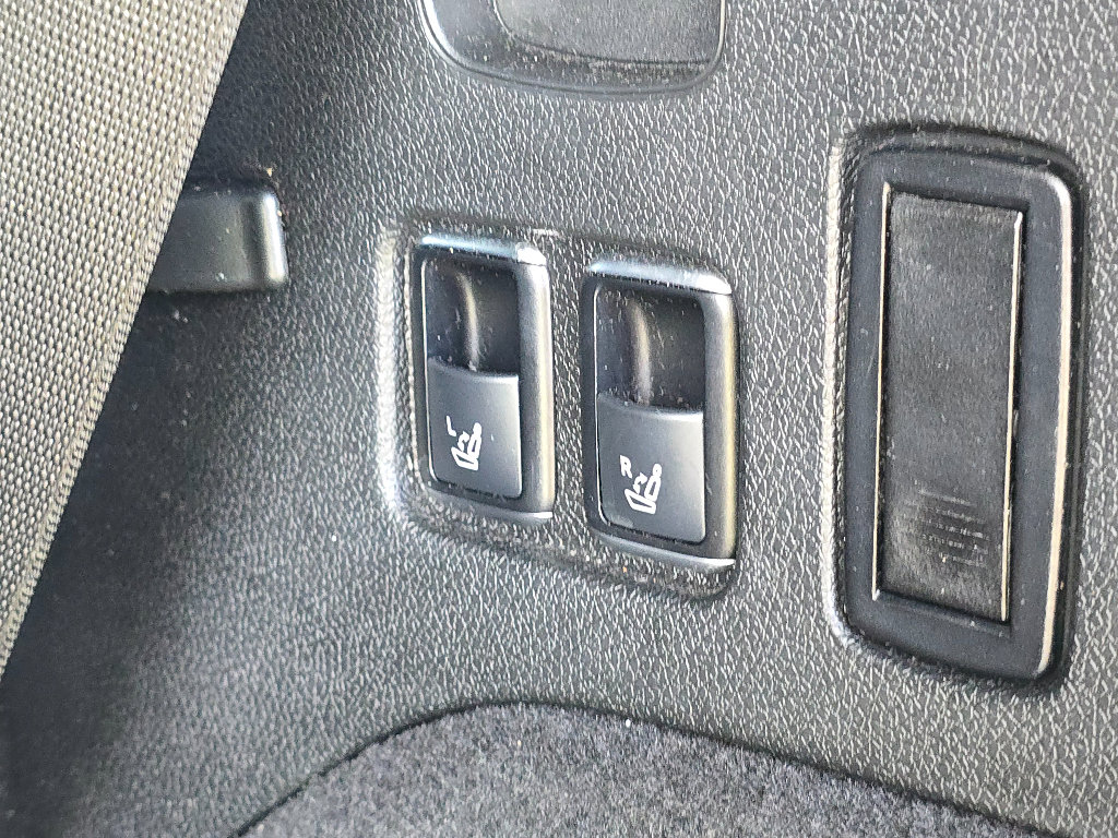 Used 2017 Mercedes-Benz GLS 450 4MATIC image 15