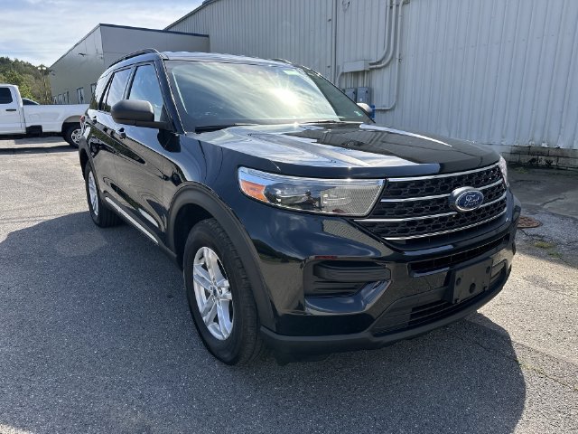 Used 2022 Ford Explorer XLT w/ Class IV Trailer Tow Package AWD/4WD image 18
