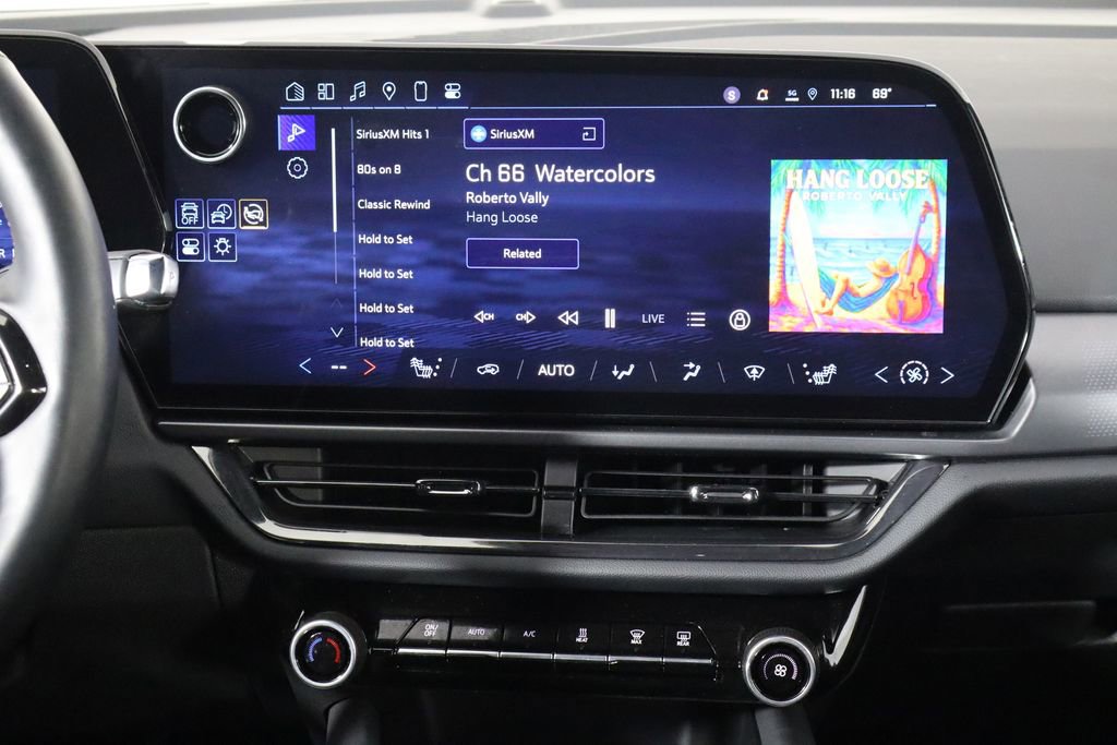 Used 2024 Chevrolet Equinox EV RS image 27