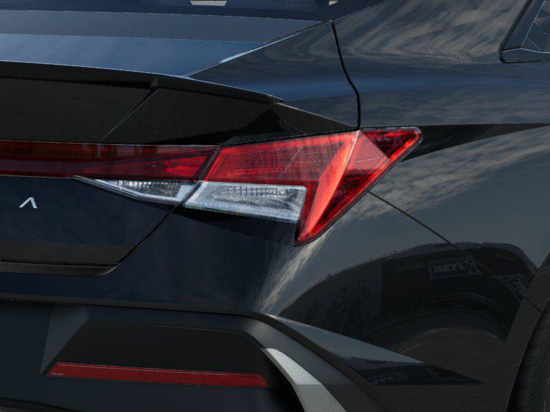 New 2026 Hyundai Elantra SEL Sport FWD image 10