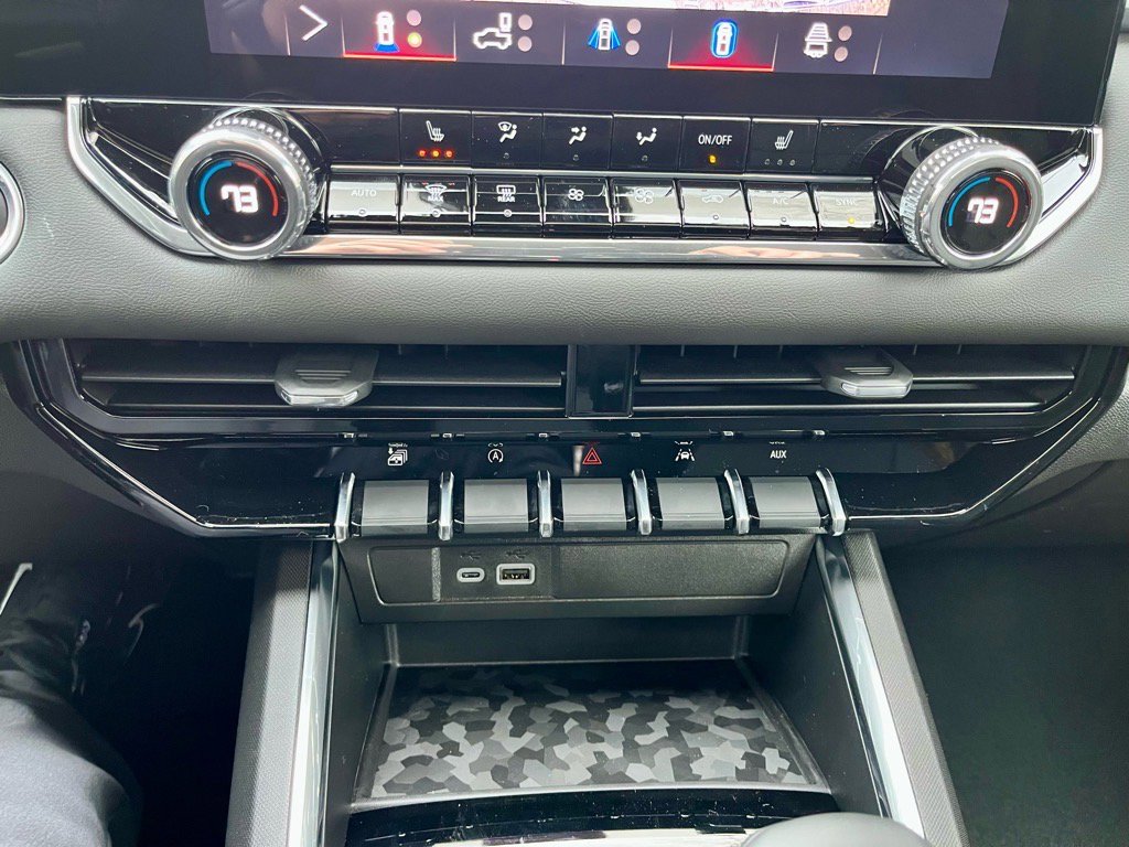 New 2026 GMC Canyon Elevation w/ Convenience Package image 27