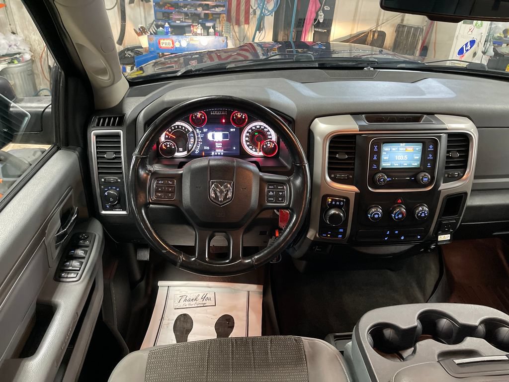 Used 2017 RAM 1500 Classic SLT w/ Luxury Group AWD/4WD image 17