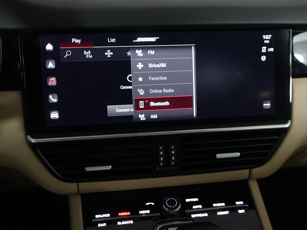 Used 2022 Porsche Cayenne image 53