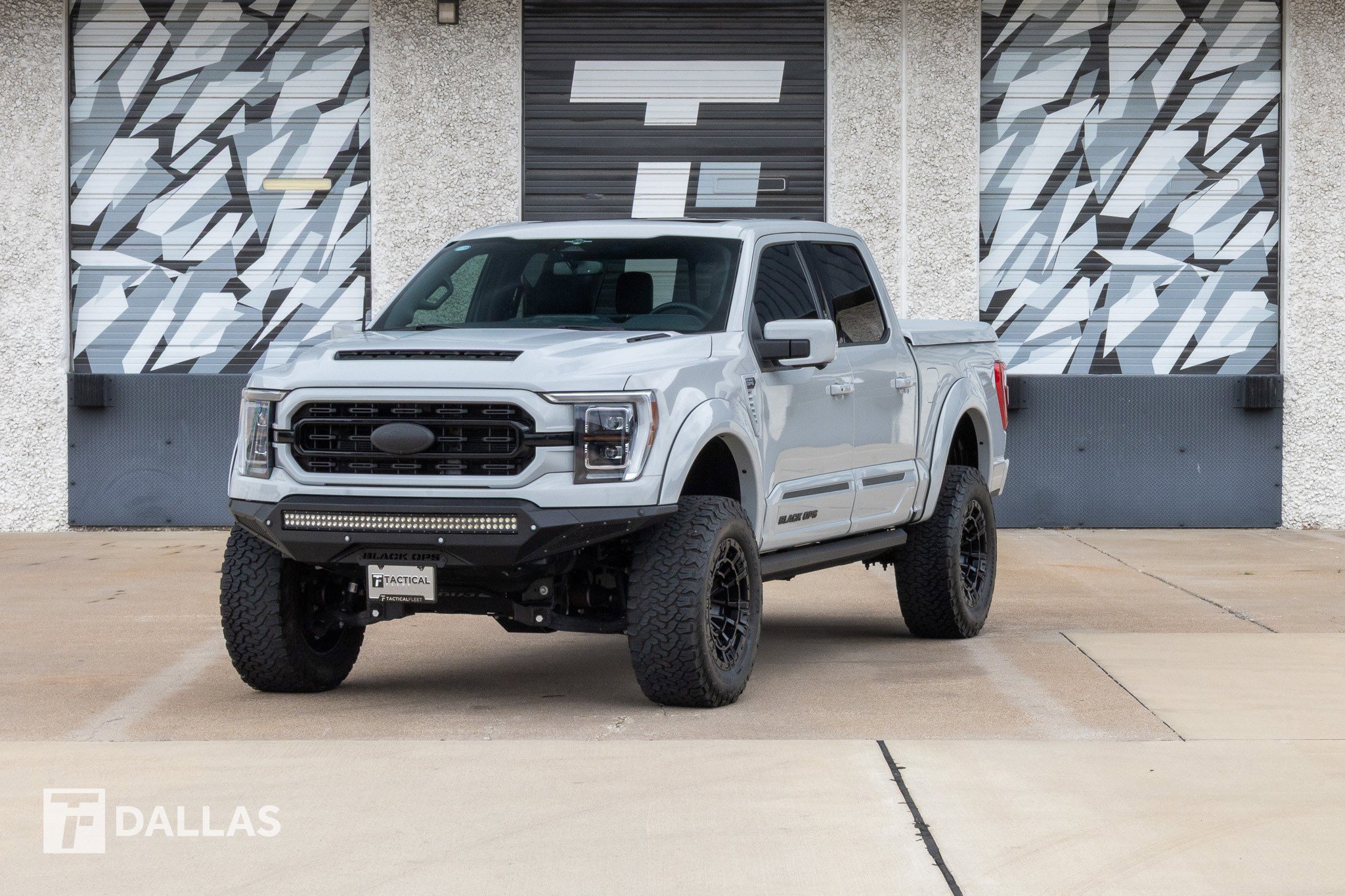 Used 2023 Ford F150 Lariat w/ Equipment Group 502A High image 5