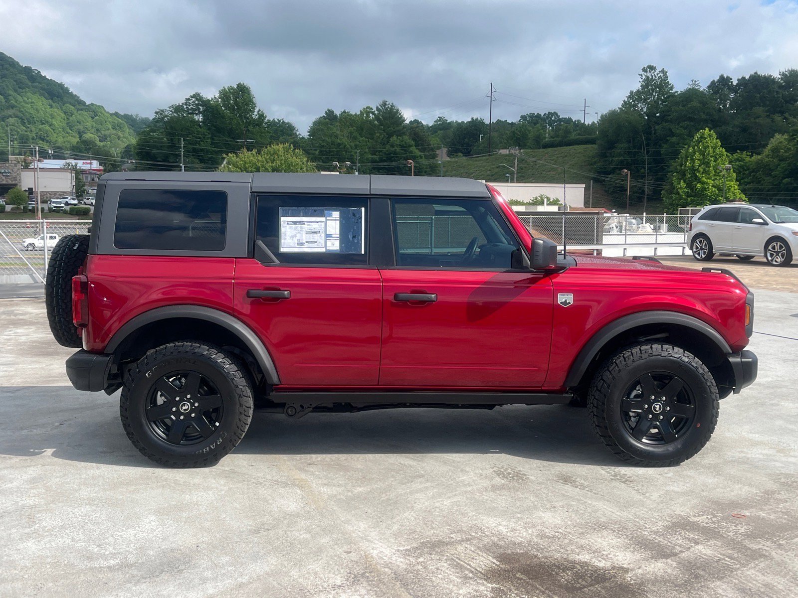 New 2025 Ford Bronco Big Bend w/ Black Diamond Package AWD/4WD image 2