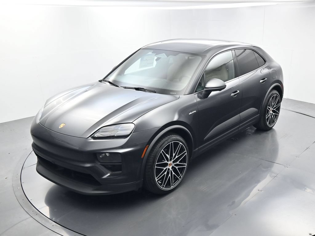 Used 2026 Porsche Macan Electric RWD image 30