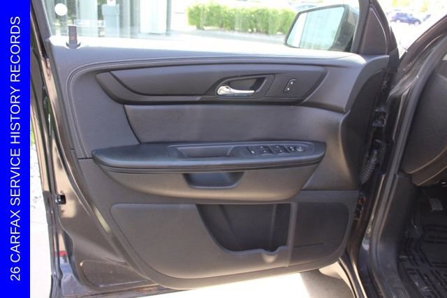 Used 2017 Chevrolet Traverse LT FWD image 16