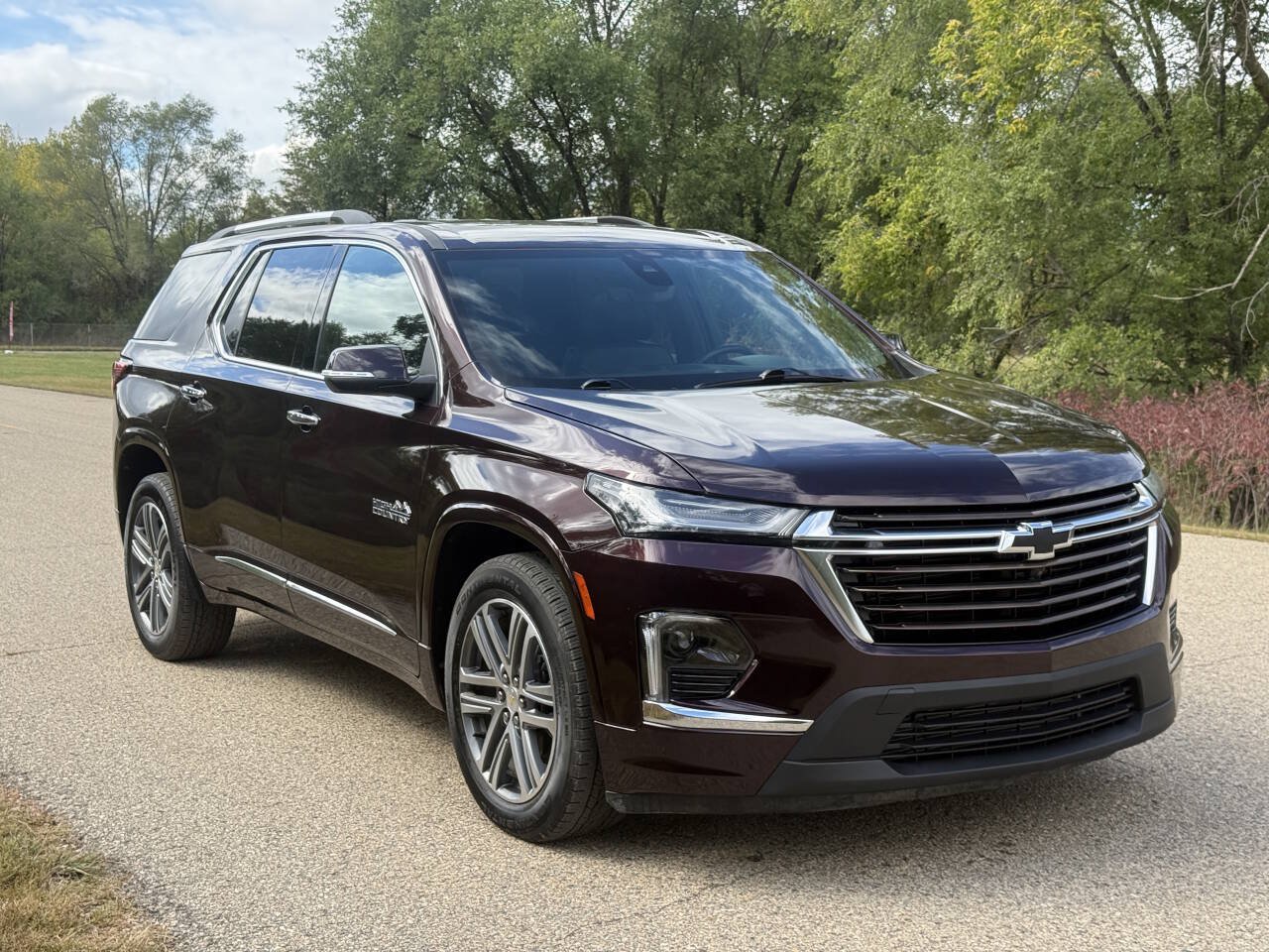 Used 2022 Chevrolet Traverse High Country AWD/4WD image 4