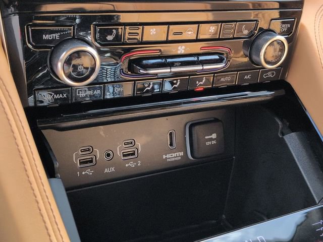 Certified 2025 Jeep Grand Cherokee Summit w/ Obsidian Package image 23