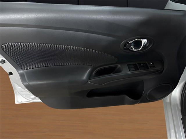 Used 2019 Nissan Versa SV image 11