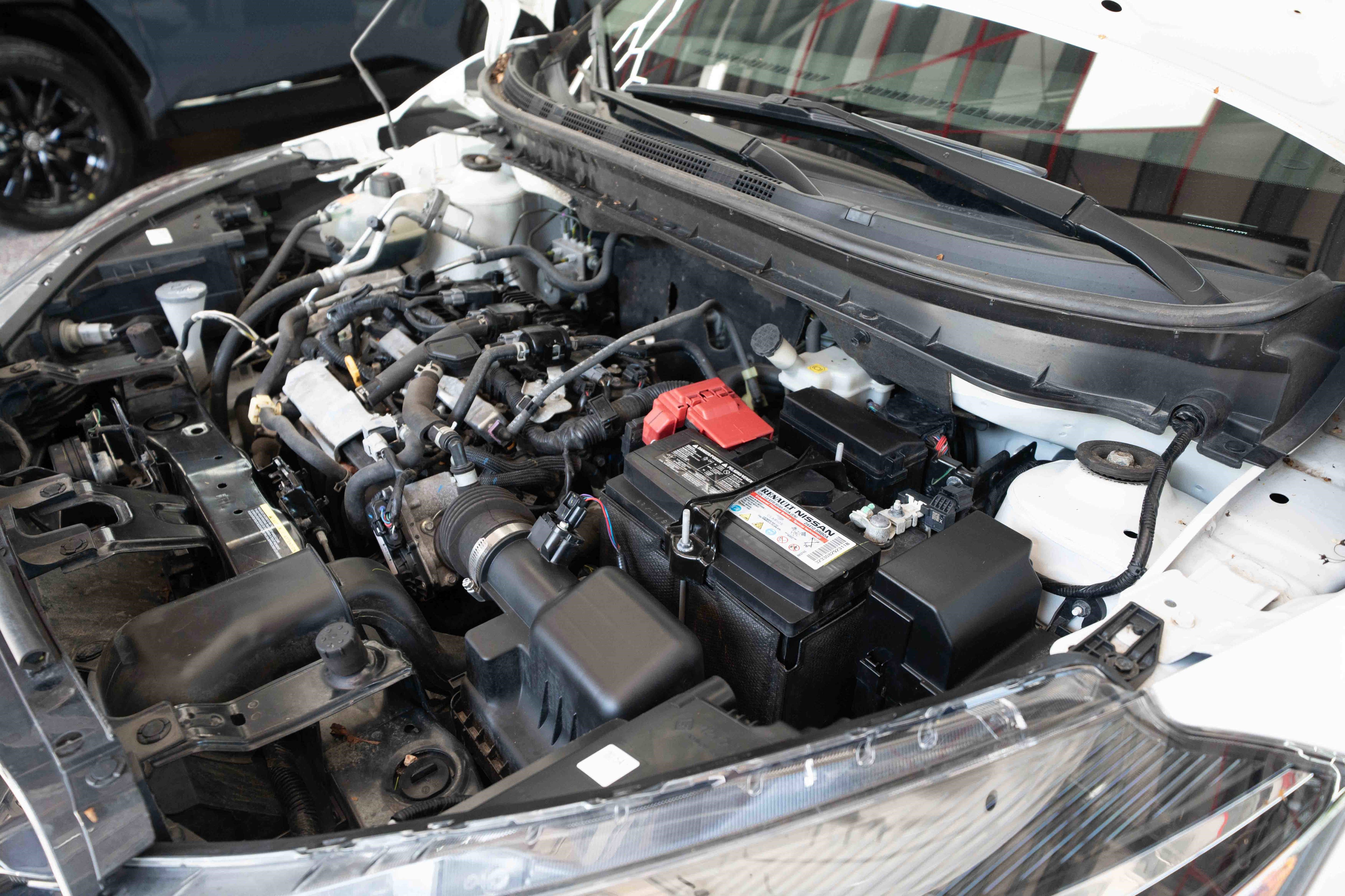 Used 2023 Nissan Kicks S image 32