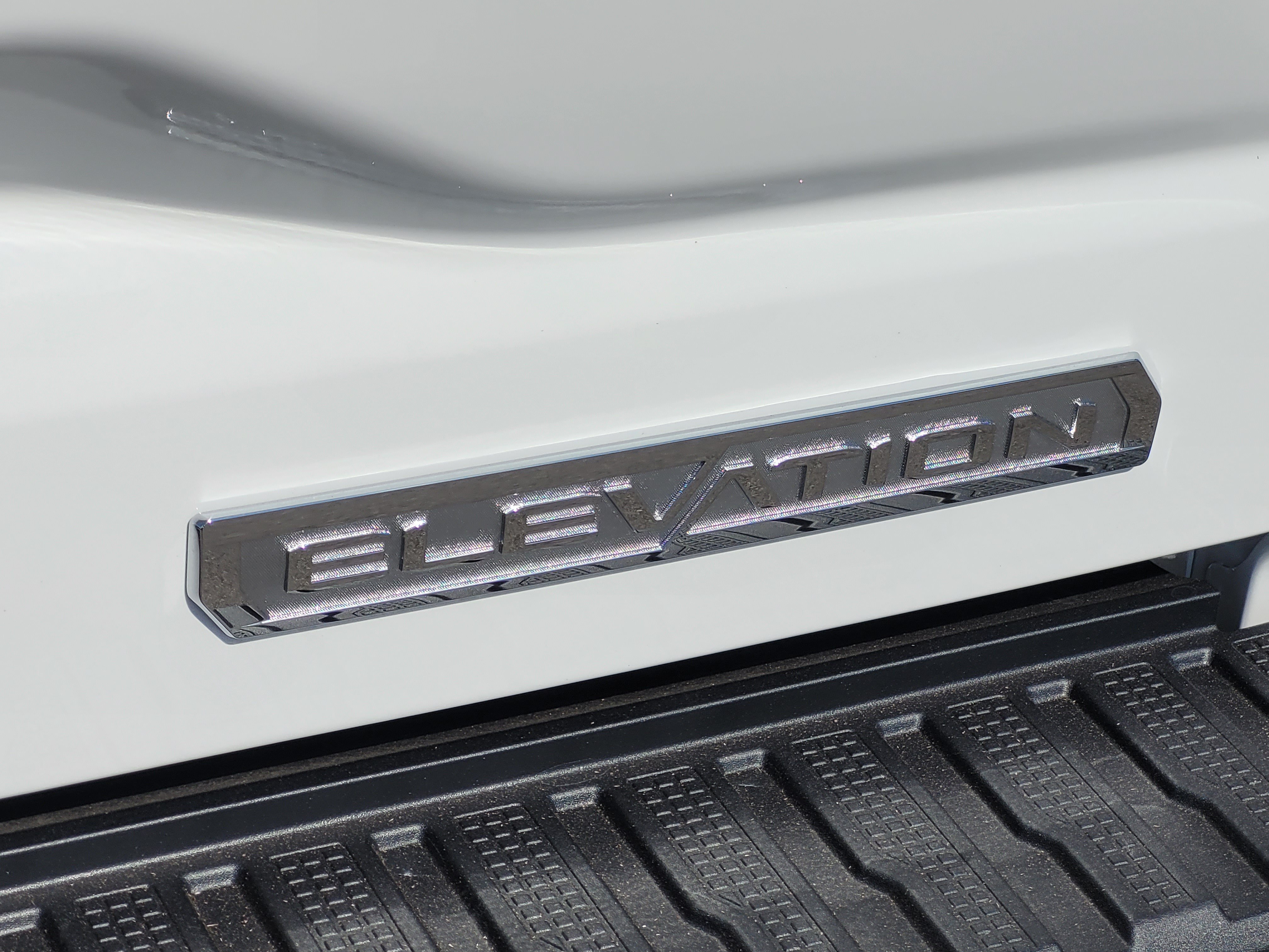 New 2026 GMC Sierra 1500 Elevation w/ Elevation Premium Package AWD/4WD image 8