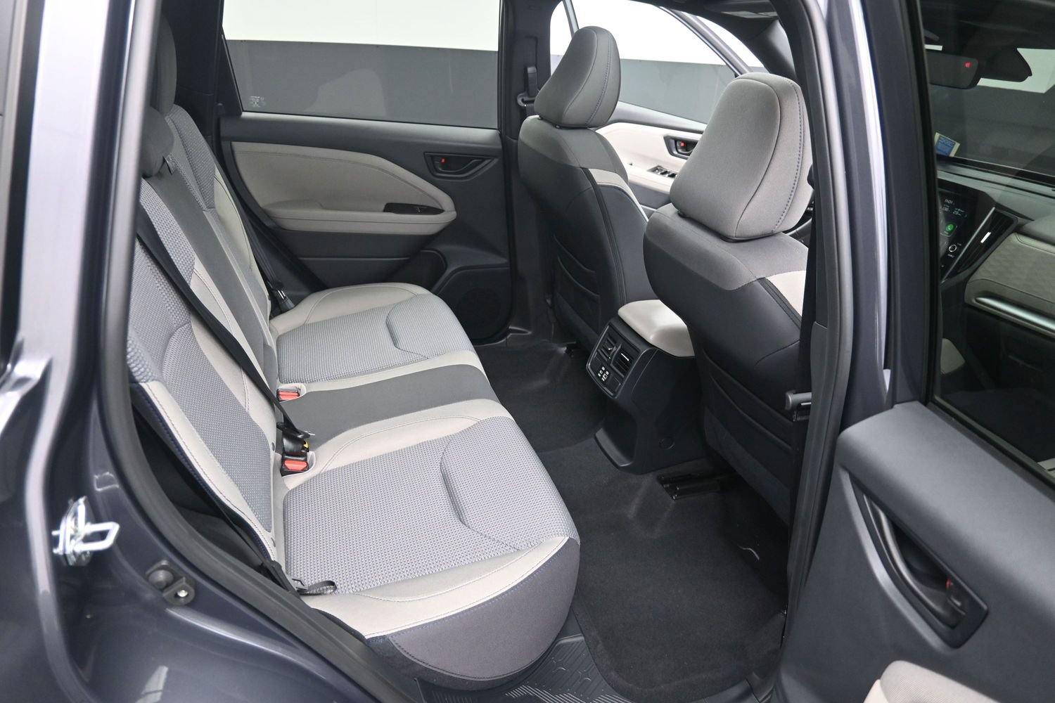 Certified 2025 Subaru Forester Premium AWD/4WD image 40