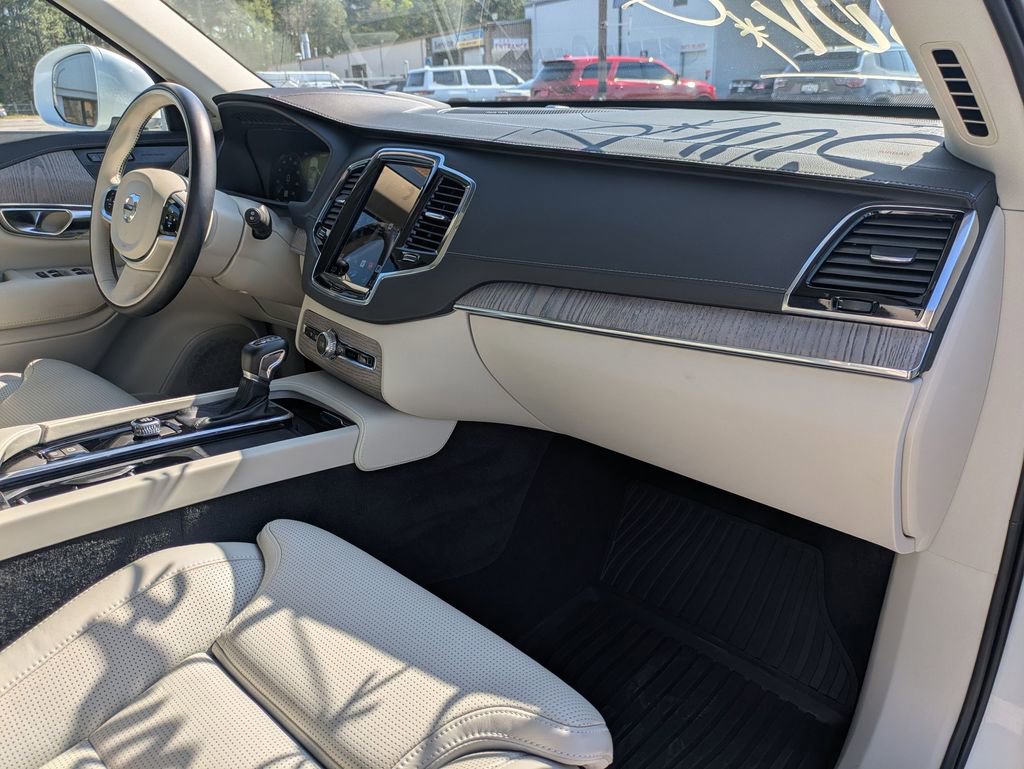 Used 2022 Volvo XC90 T6 Inscription w/ Advanced Package image 35