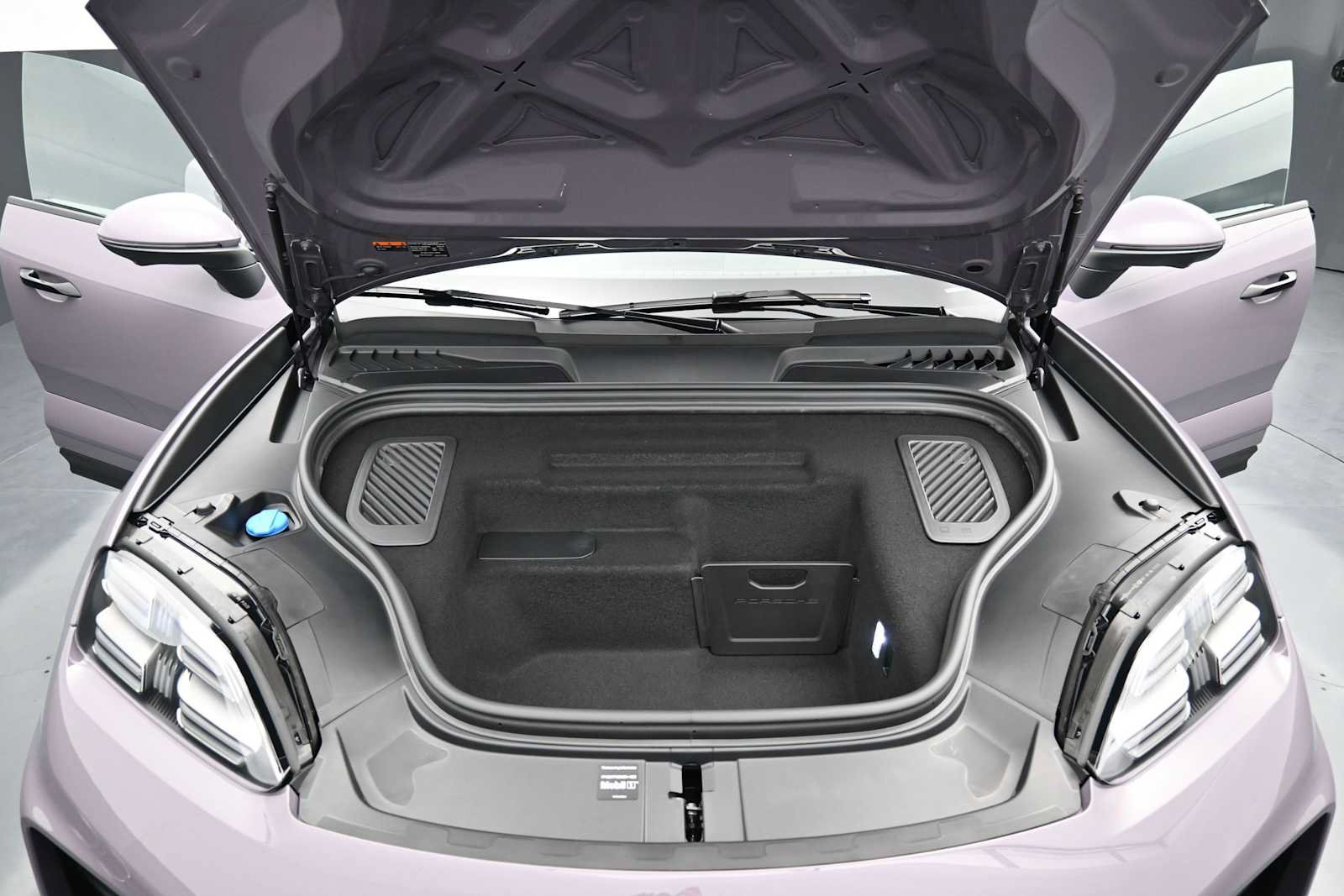 New 2026 Porsche Macan 4 Electric AWD/4WD image 22