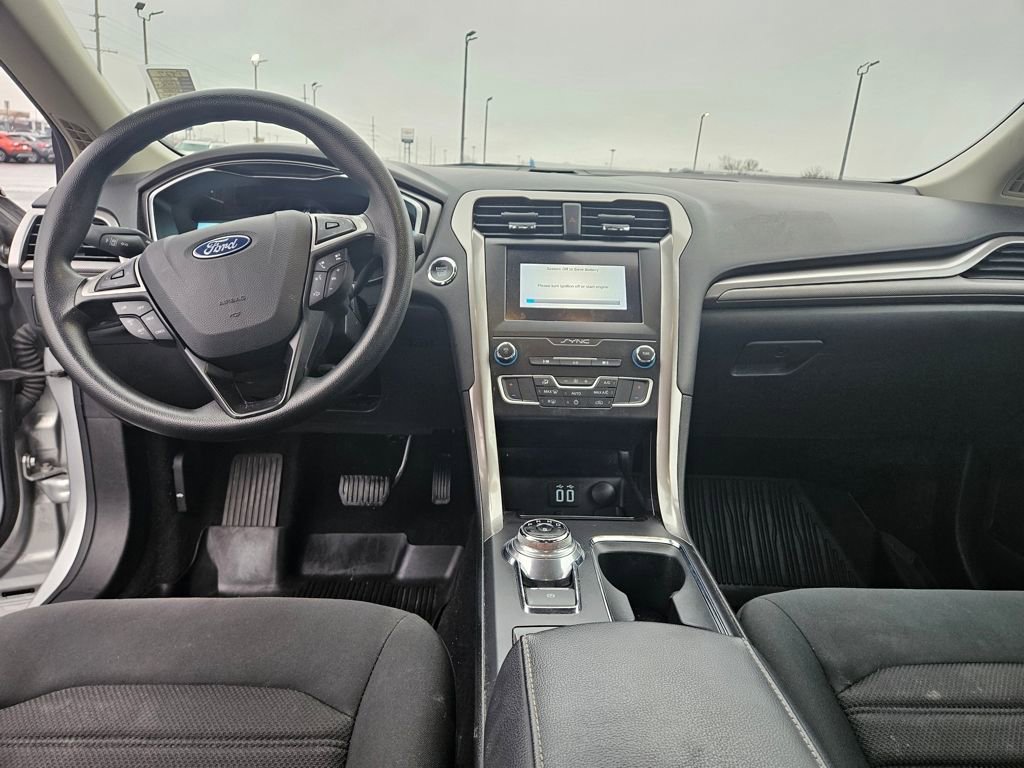 Used 2019 Ford Fusion SE image 15