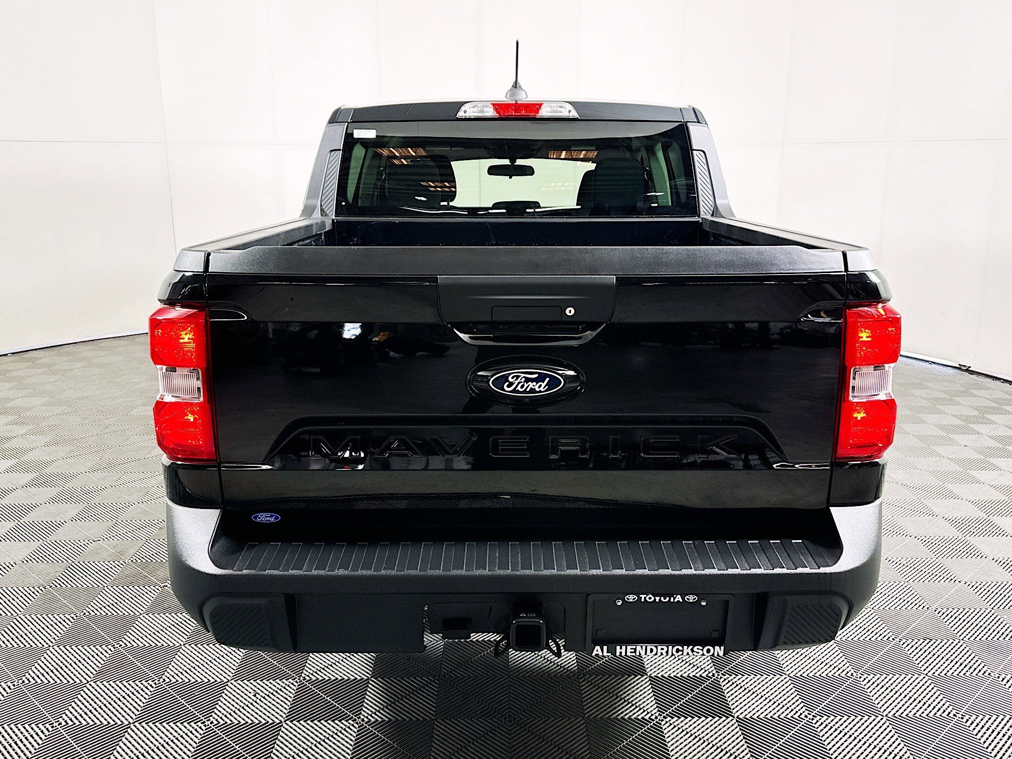 Used 2025 Ford Maverick XLT image 4