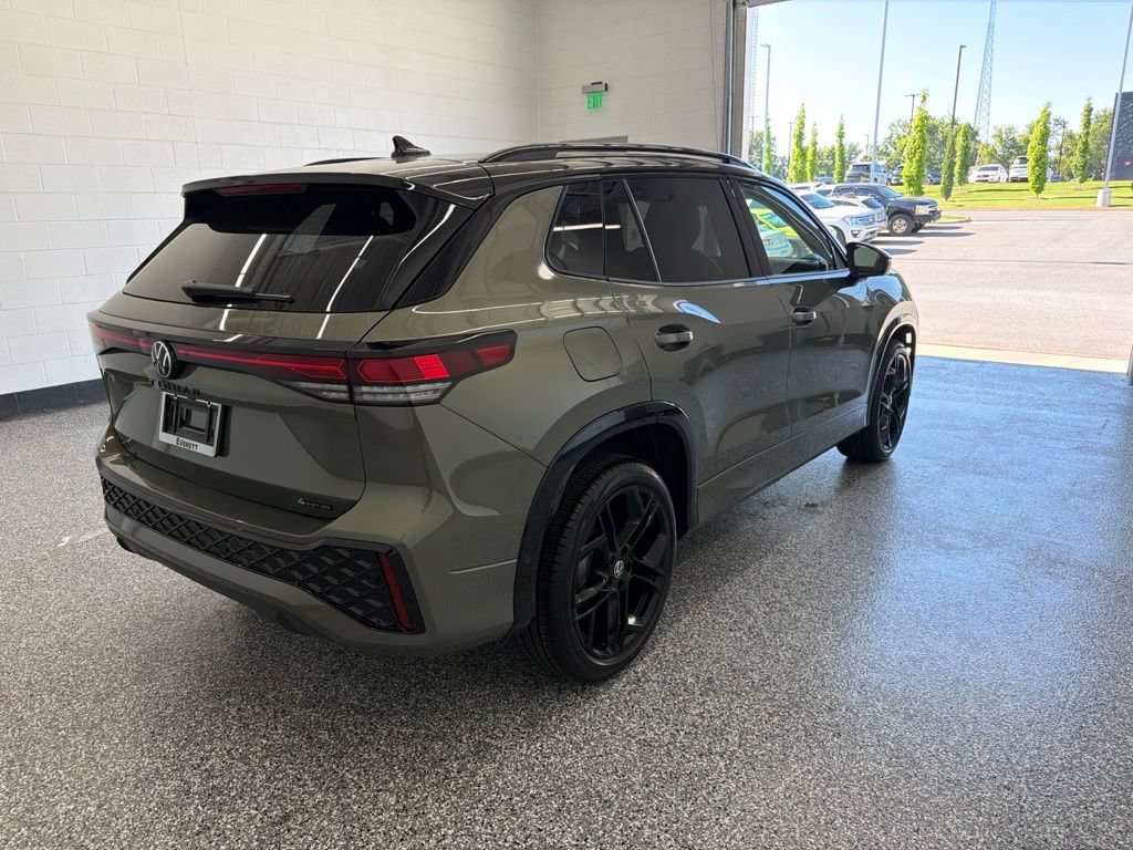 New 2026 Volkswagen Tiguan SE R-Line AWD/4WD image 5