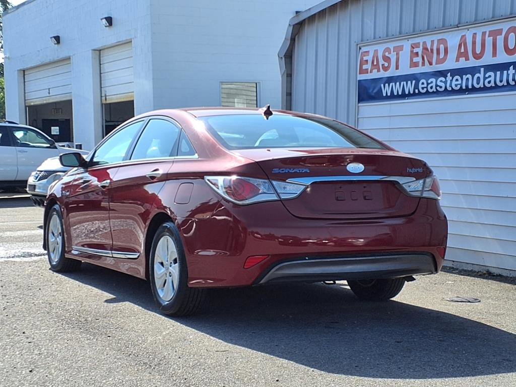 Used 2014 Hyundai Sonata Hybrid image 3