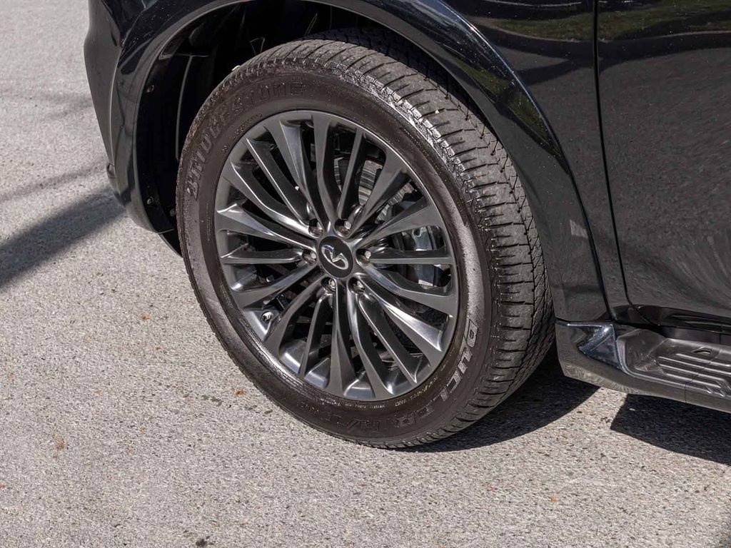 Used 2024 INFINITI QX80 Sensory AWD/4WD image 7