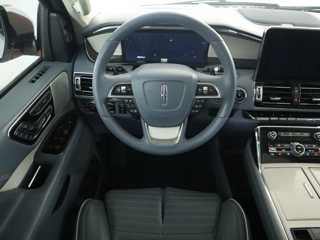 Used 2021 Lincoln Navigator L Black Label w/ Cargo Convenience Package image 10