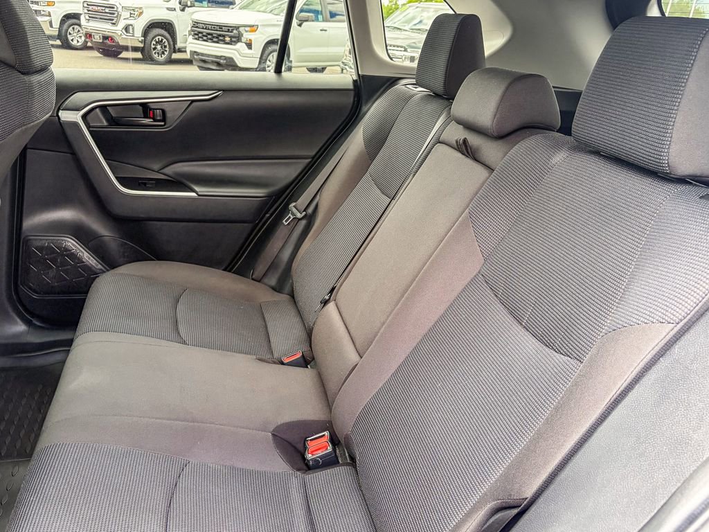 Used 2023 Toyota RAV4 LE AWD/4WD image 41